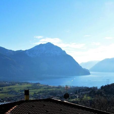 A. F.Antastic V.Iew Villa Costa Volpino Exteriör bild