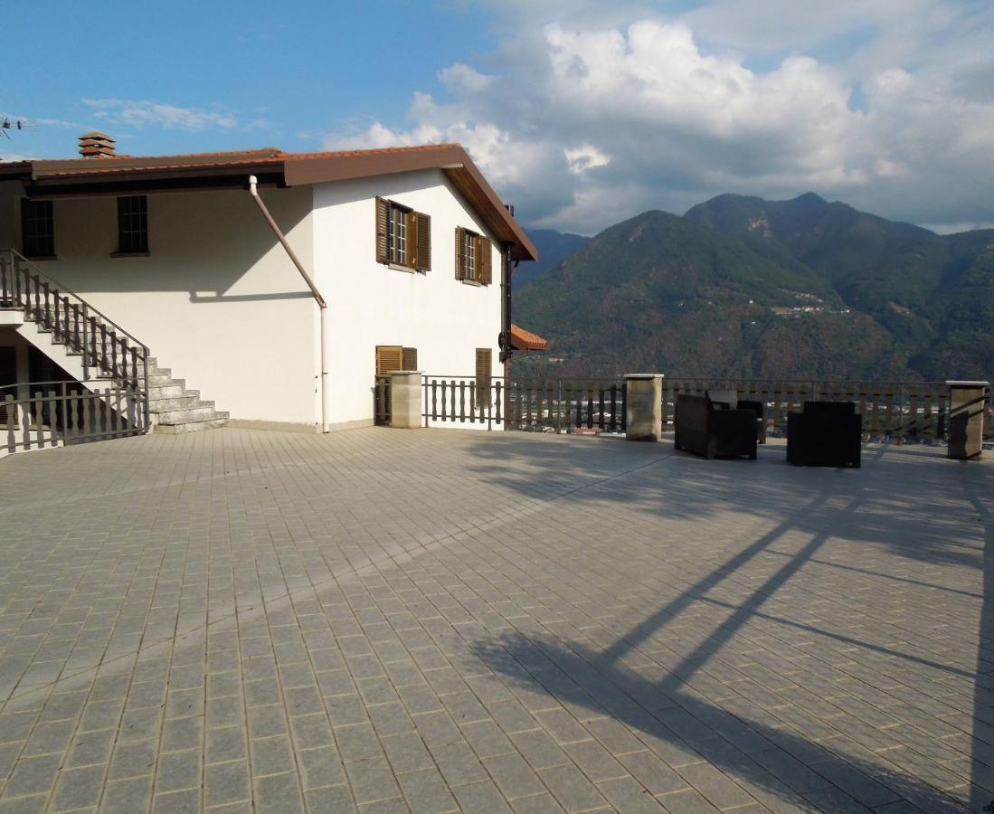 A. F.Antastic V.Iew Villa Costa Volpino Exteriör bild