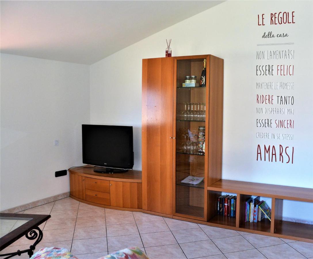 A. F.Antastic V.Iew Villa Costa Volpino Exteriör bild